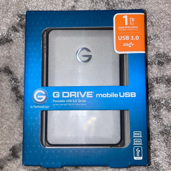 Portable usb drive - Picture 1 of 2